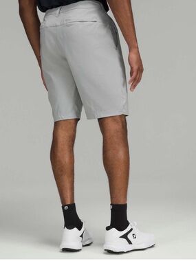 Lululemon Commission Golf Short 10"
Silver Drop